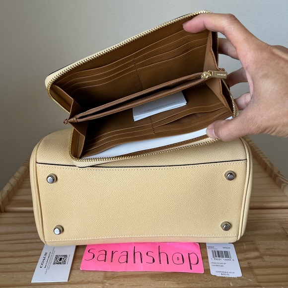 ✅Coach Set - Picture 5 of 16